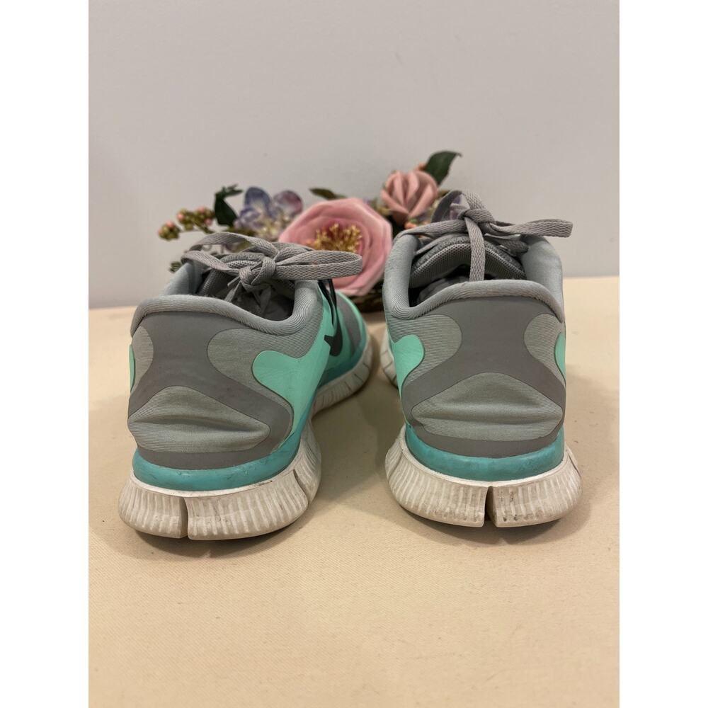 Nike Free 5.0+ Trainers Womens Size 7.5 Gray Green Performance Athleisure Sporty - Picture 3 of 9